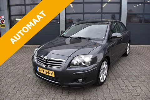 TOYOTA Avensis 2.4 16V VVT-I Executive Business