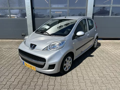 PEUGEOT 107 1.0 12V 68pk XS