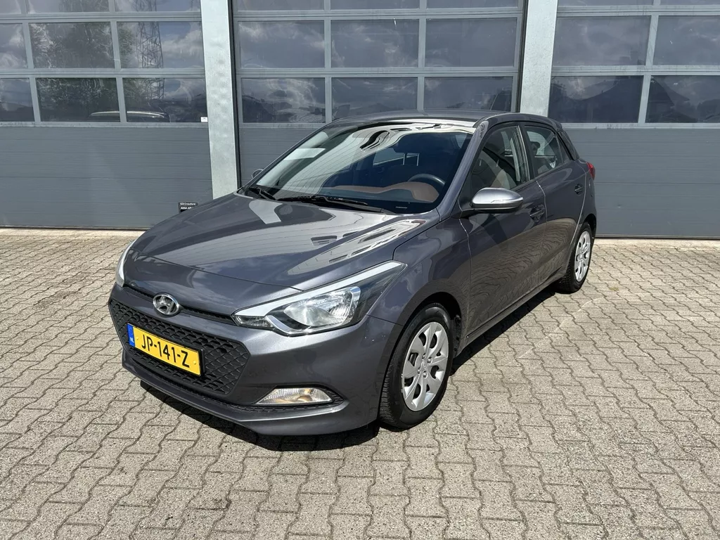 HYUNDAI I20 1.2i LP Blue 75pk 5-drs i-Drive Cool